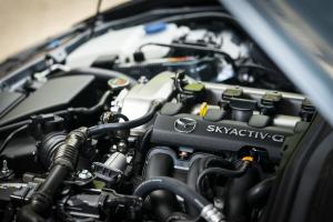 Mazda MX-5 R-Sport 2020 года  (UK)